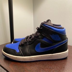 JORDAN 1 MID HYPER ROYAL